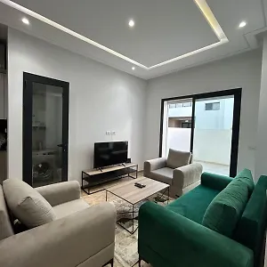 Appartement Joli A Jardin De Carthage, Tunis